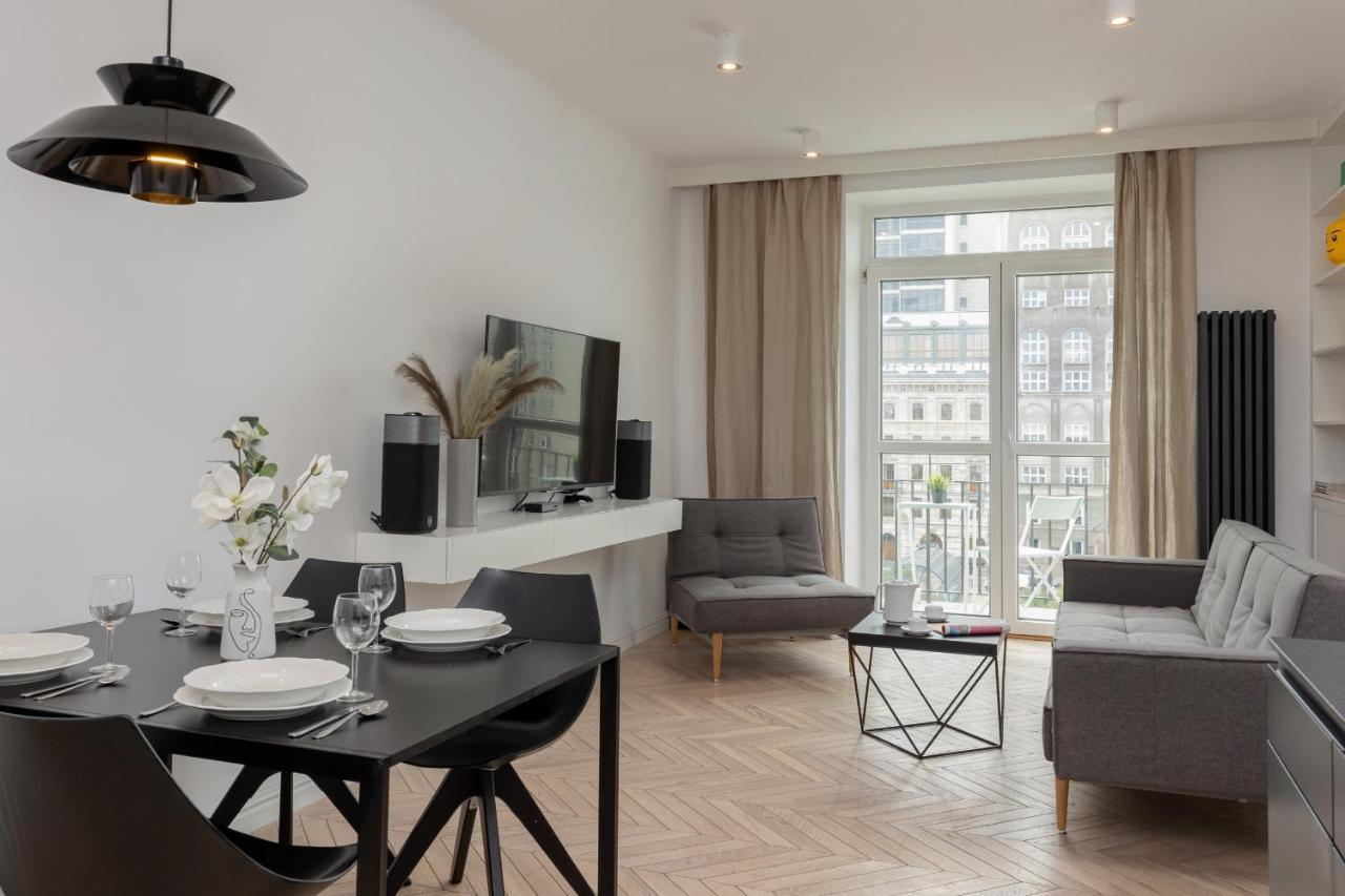 Trendy Apartment Marszalkowska With City View Near Ogrod Saski By Noclegi Renters Варшава Экстерьер фото